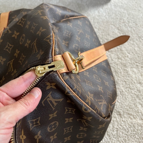 Louis Vuitton Duffel Bag - Picture 4 of 7
